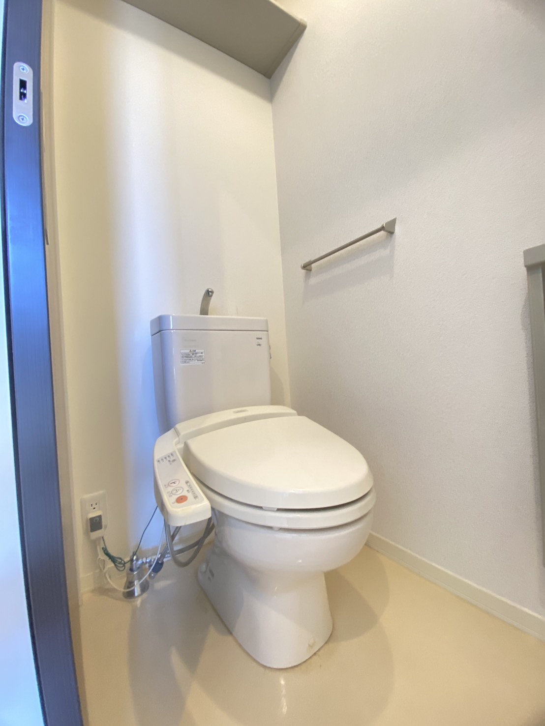 トイレ　別部屋の写真