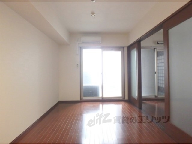 居室・リビング　居室