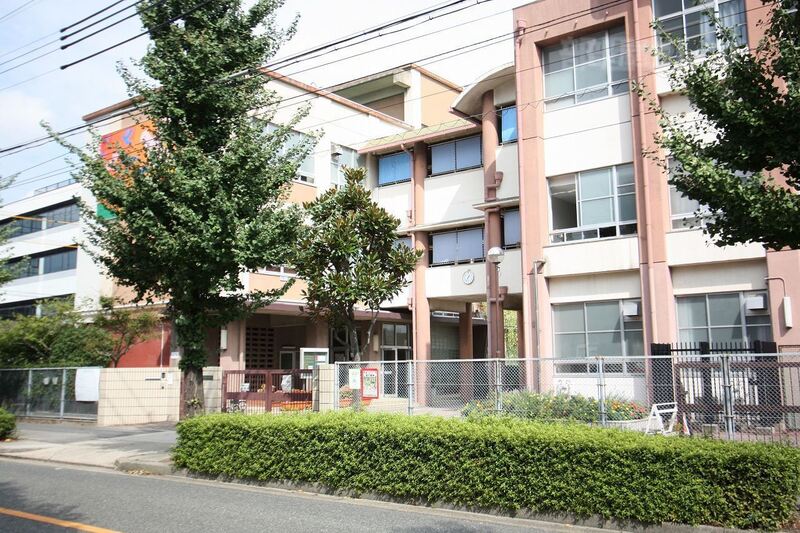 中学校　今池中学校（中学校）まで94m