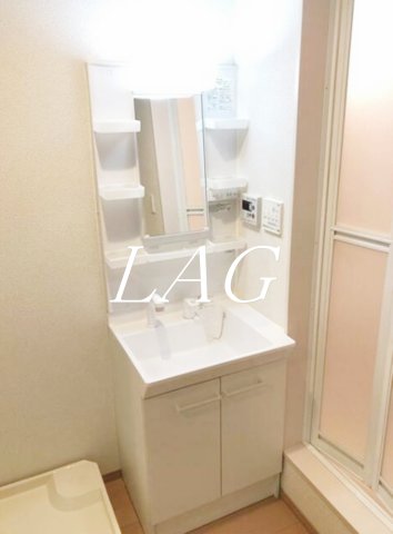 洗面設備　洗面台です。