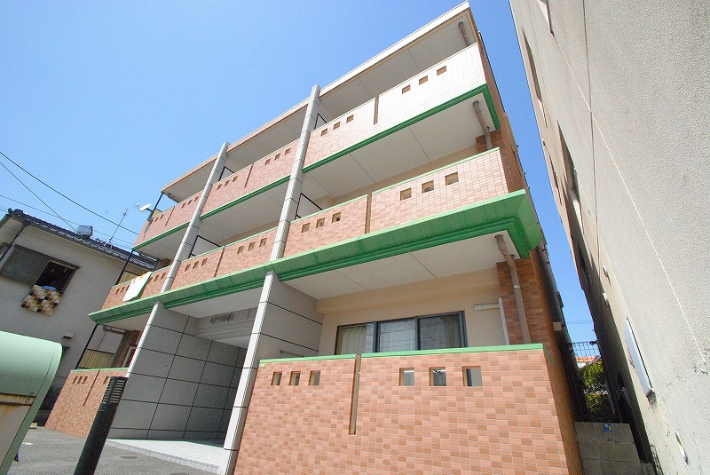 建物外観　オートロック完備セキュリティ