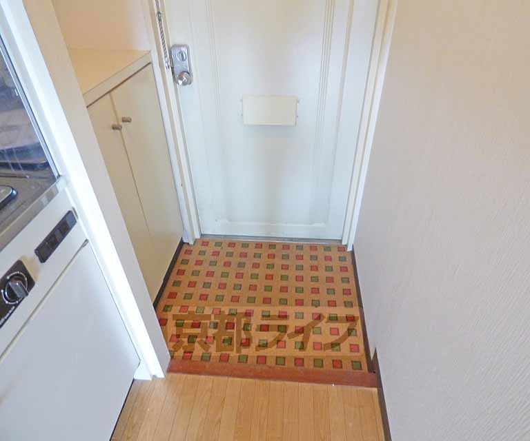 玄関　広々とした玄関です。