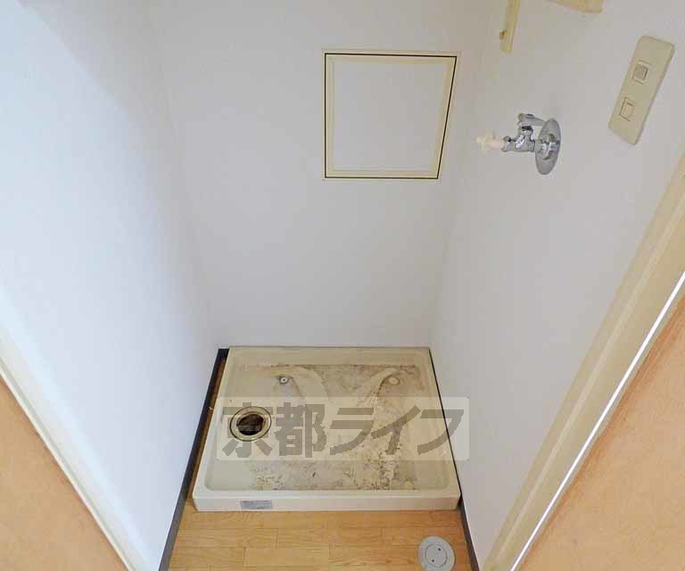 その他設備　室内洗濯機置きです。