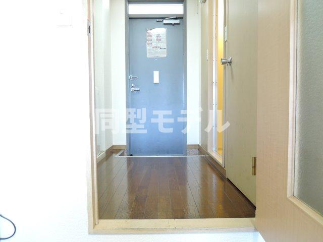 玄関　※同型モデル