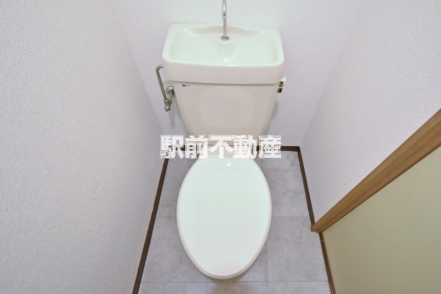 トイレ　※写真は１０１号室流用