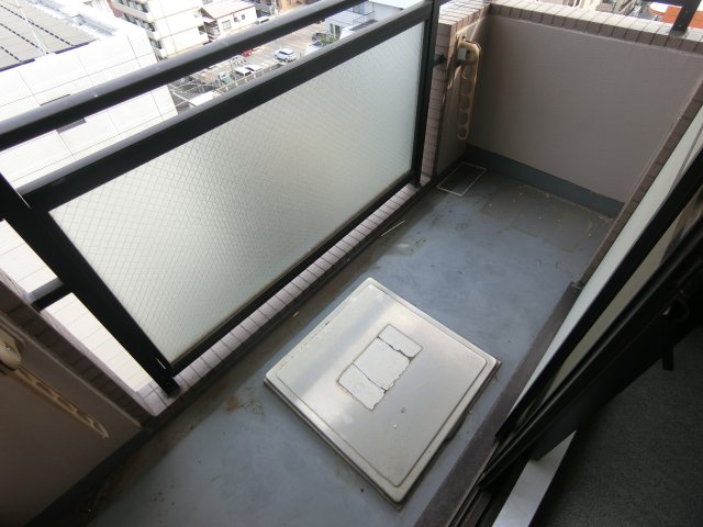 バルコニー　他のお部屋の参考写真となります。