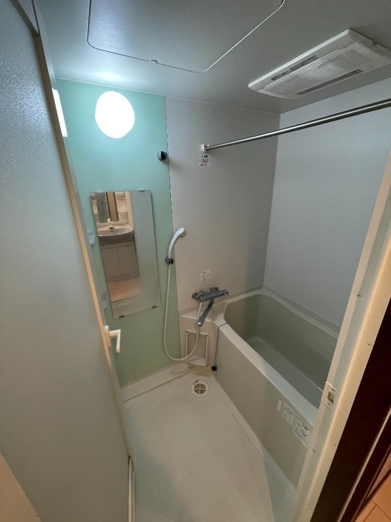 バス・シャワールーム　※別部屋写真参照