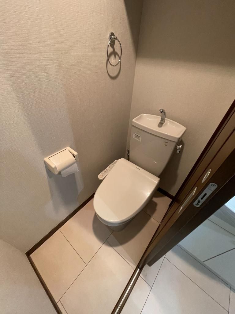 トイレ　別部屋参考写真