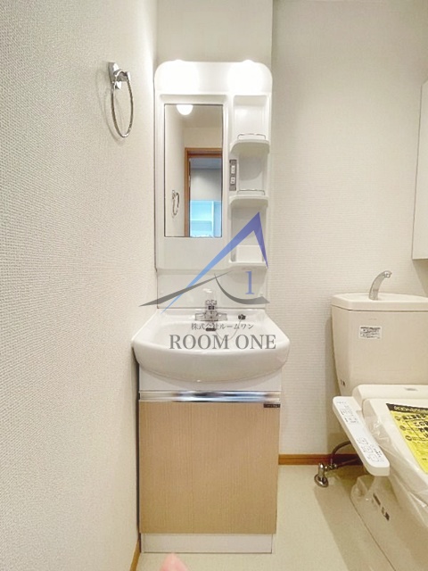 洗面設備　独立洗面台です。