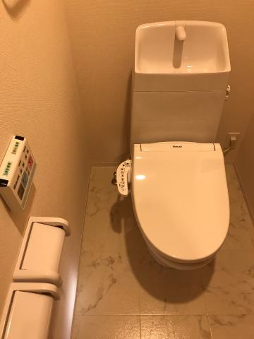トイレ　シャワー付トイレ