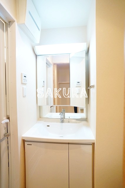 洗面設備　身支度に便利な洗面台♪