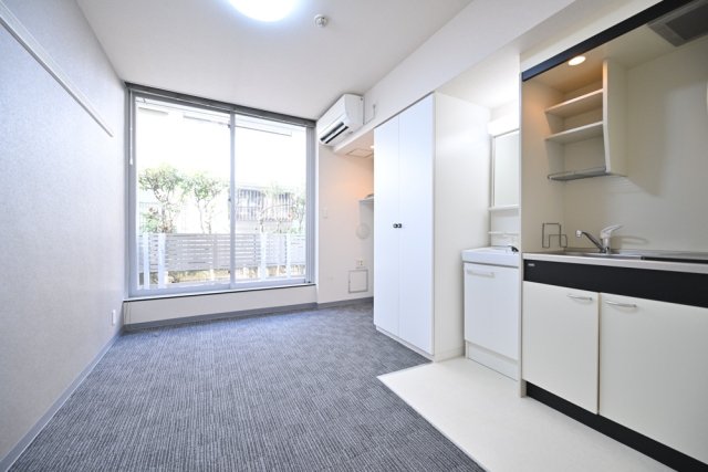 居室・リビング　広々とした洋室です