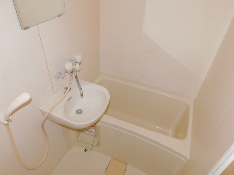 バス・シャワールーム　浴室
