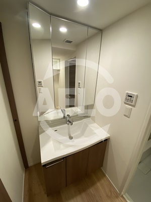 洗面設備　RJR堺筋本町タワー