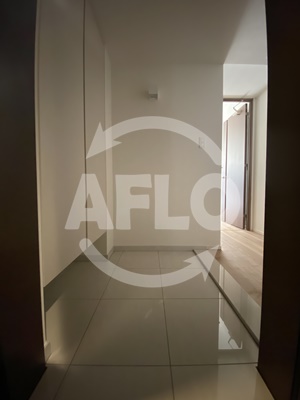 玄関　RJR堺筋本町タワー