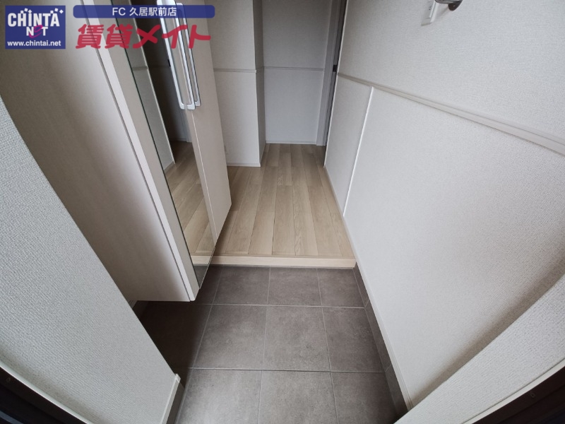 玄関　同型参考写真