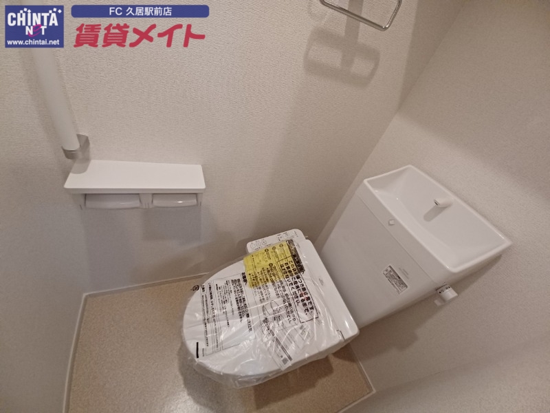 トイレ　同型参考写真