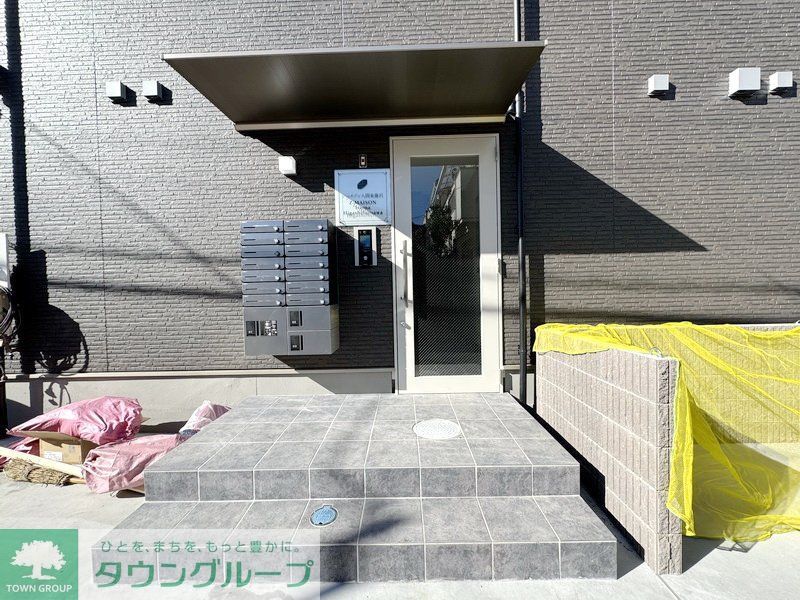 エントランス　駐車場