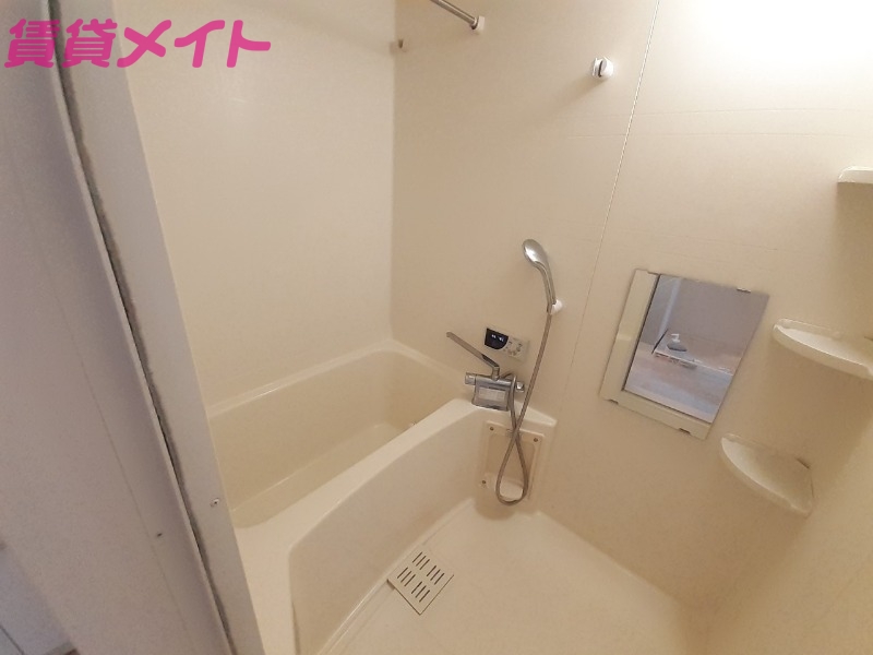 バス・シャワールーム　別部屋参考写真