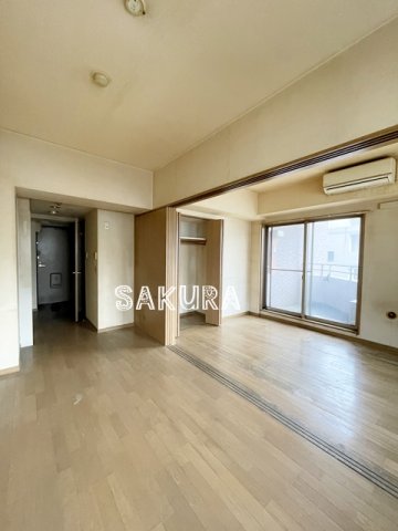 居室・リビング　開放感のある室内♪