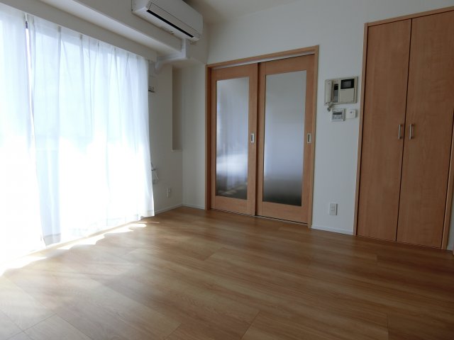 居室・リビング　居間です