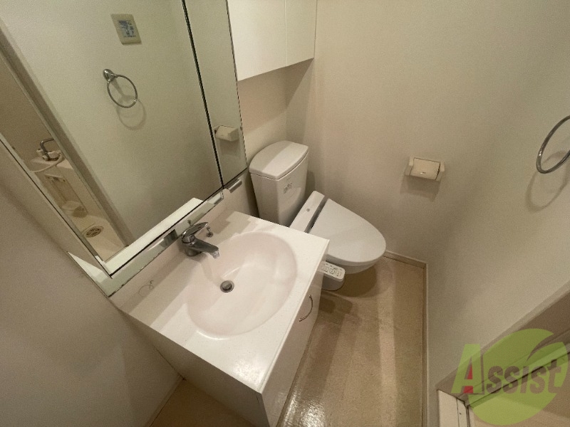 トイレ　トイレは、清潔感があり安心して使用できます。