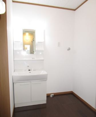 洗面設備　朝の身支度には欠かせない独立洗面化粧台