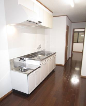 キッチン　コンパクトなキッチンで掃除もラクラク