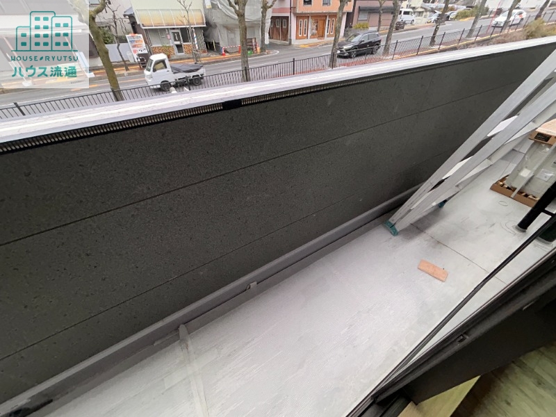 バルコニー　※写真は別号室です。