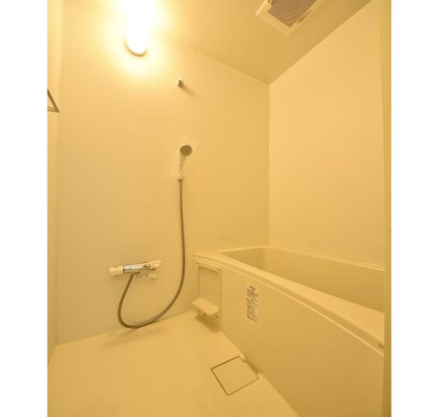 バス・シャワールーム　お風呂です