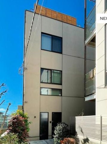 建物外観　落ち着いた雰囲気の外観です