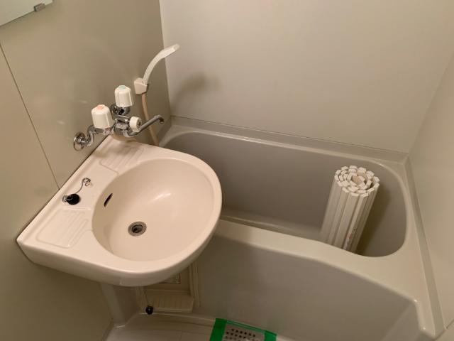バス・シャワールーム　バス