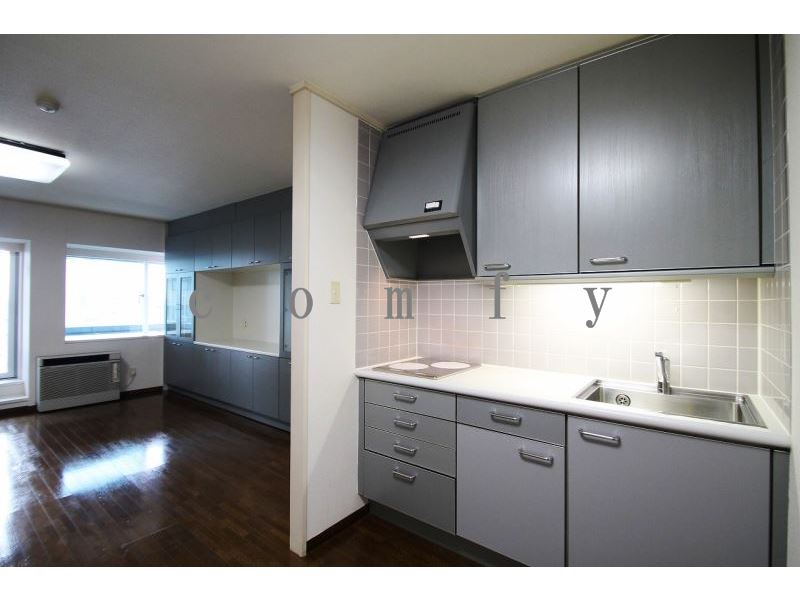 キッチン　システムキッチン二口コンロ