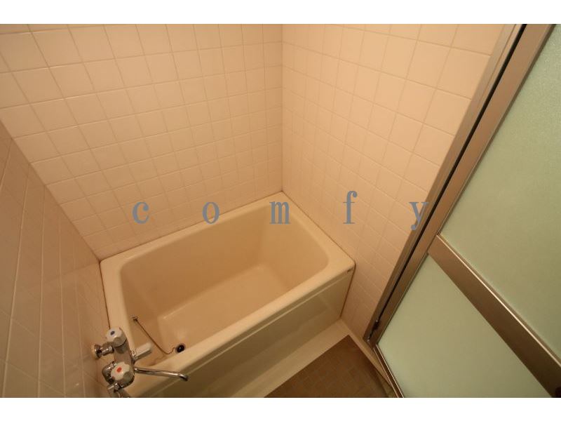 バス・シャワールーム　バスルーム