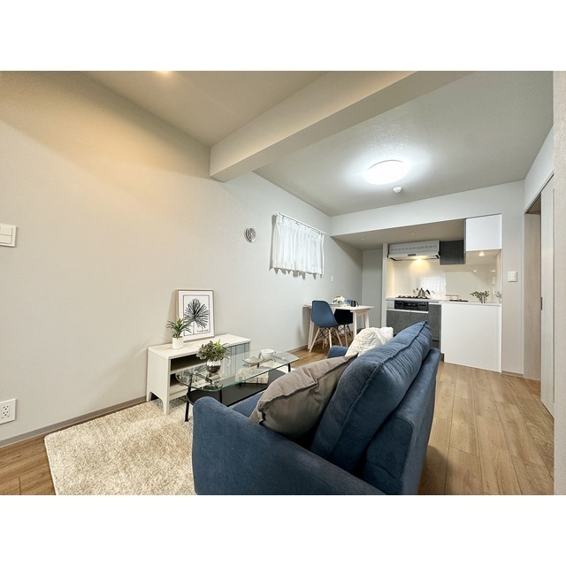 居室・リビング　家具・家電の備え付けはありません