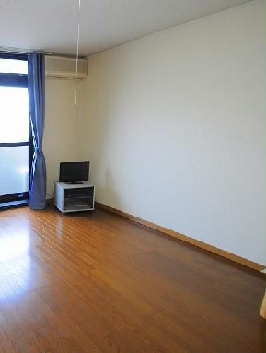 居室・リビング　部屋によって家具家電の有無は異なります