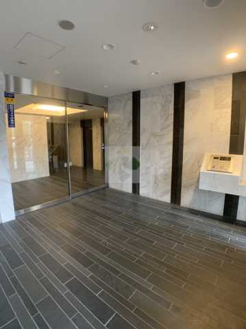 ロビー　ザ・グランフォーリア西日暮里赤土小学校前ステーションマーク