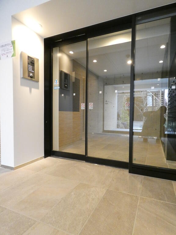 エントランス　エントランス