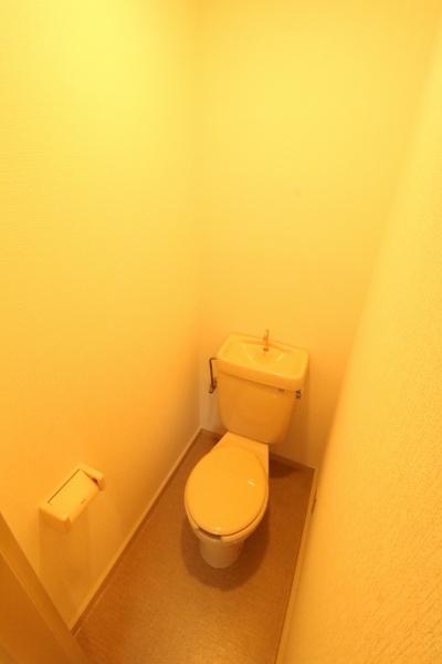 トイレ　別の部屋の写真