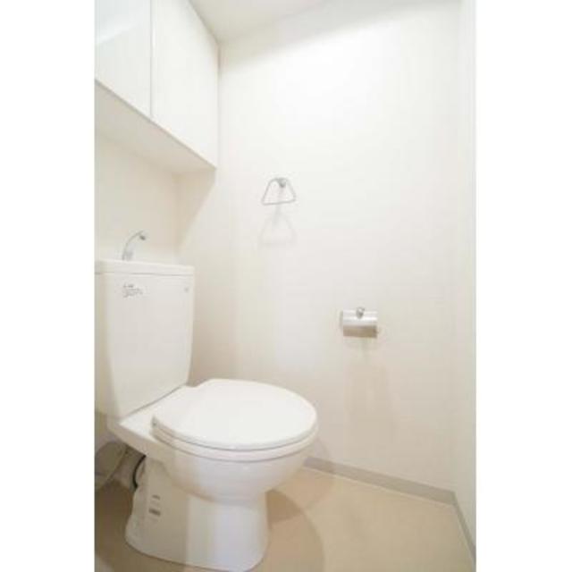 トイレ　※写真は同タイプ住戸です。