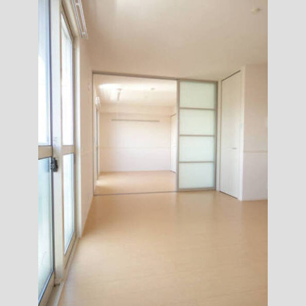 居室・リビング　室内