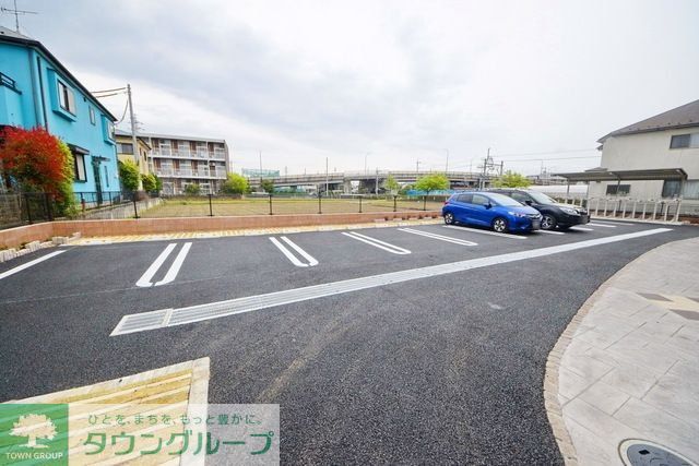 駐車場　タウンハウジングまで