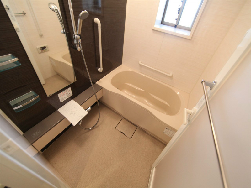 バス・シャワールーム　バスルーム　追焚き　オートバス　浴室暖房乾燥機付き