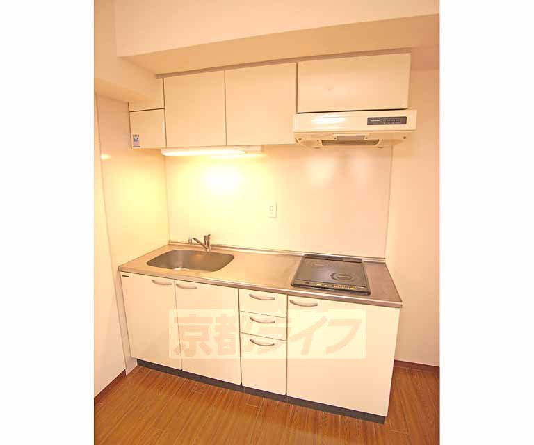 キッチン　キッチンです。