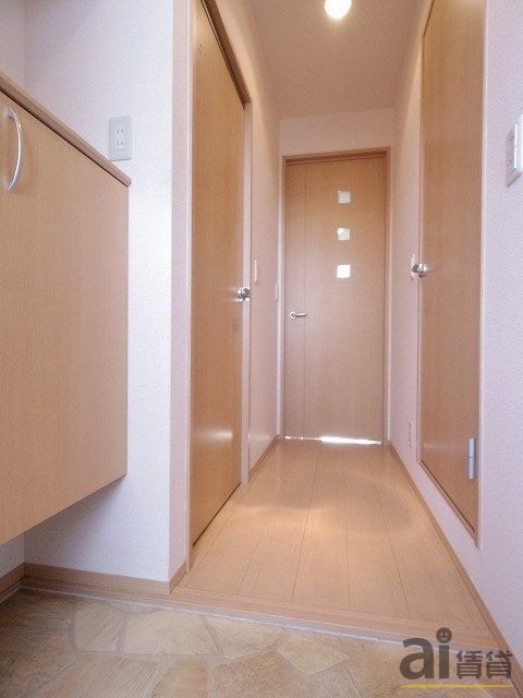 玄関　※写真同仕様※