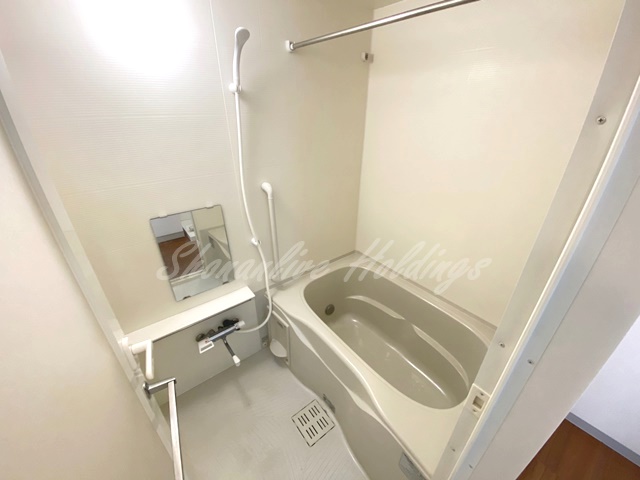 バス・シャワールーム　清潔感のあるバス♪