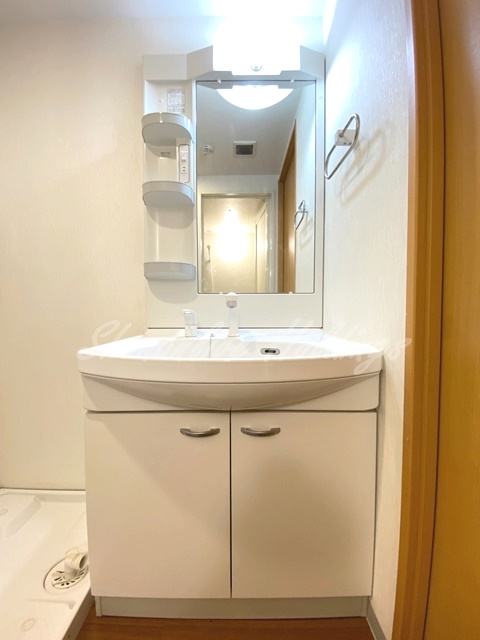 洗面設備　人気の独立洗面台♪