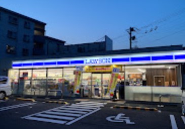 コンビニ　ローソン 瀬谷四丁目店（コンビニ）まで284m