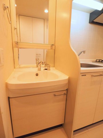 洗面設備　プレサンス谷町アルファ