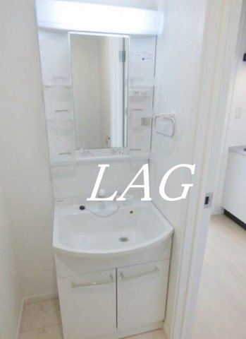 洗面設備　洗面台です。